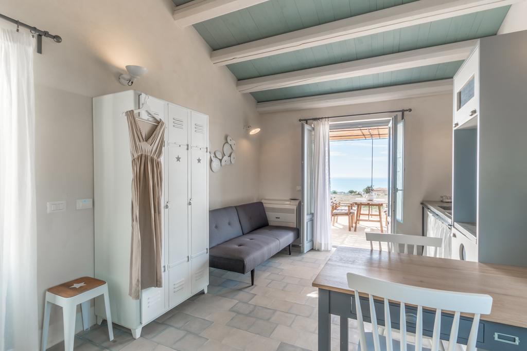 Mangiabove Guest House Marina di Ragusa Room photo