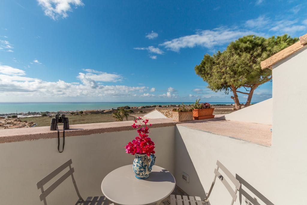 Mangiabove Guest House Marina di Ragusa Room photo